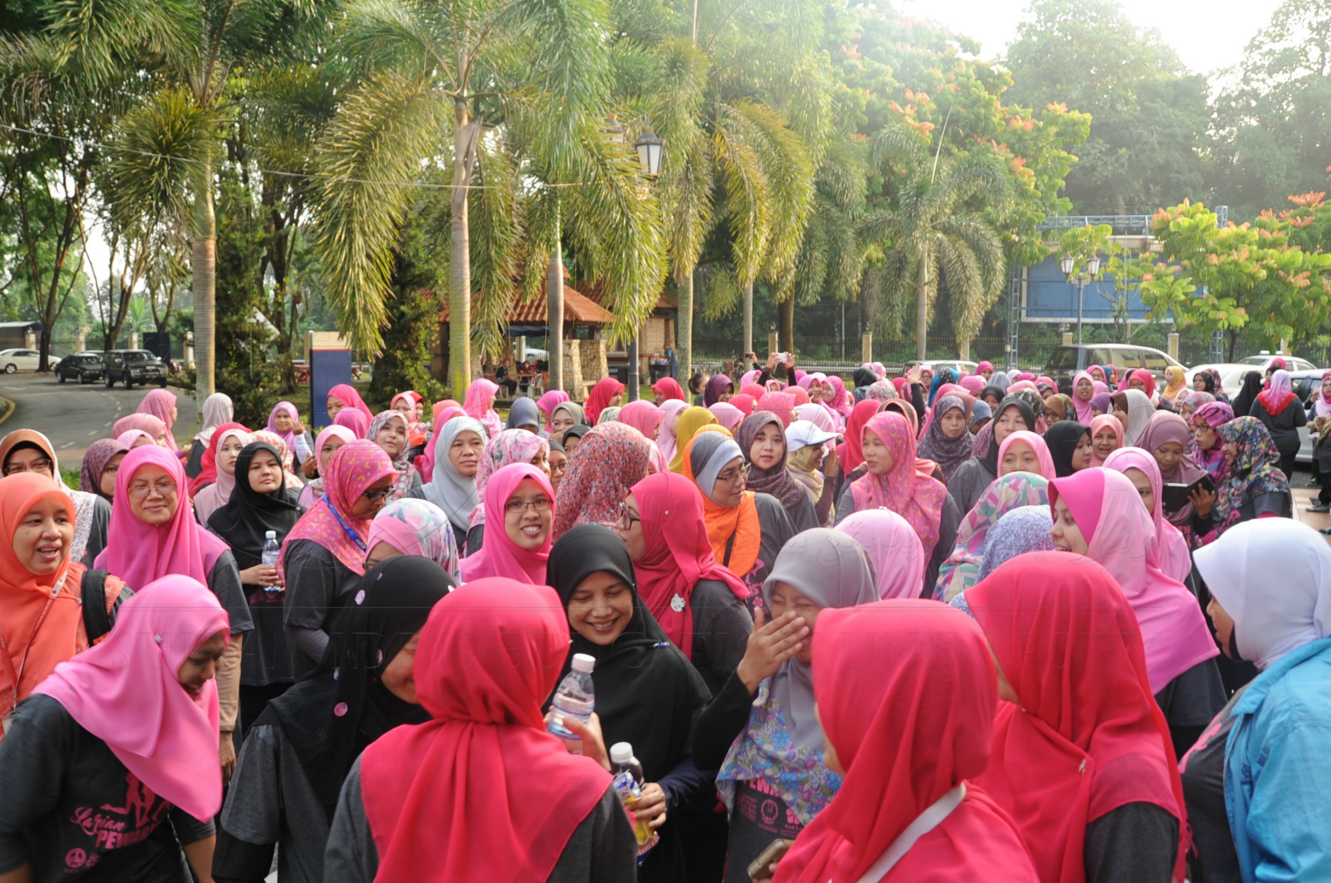 PRO 16 69 Karnival Pewaris 2016   UPSIHAS 8181